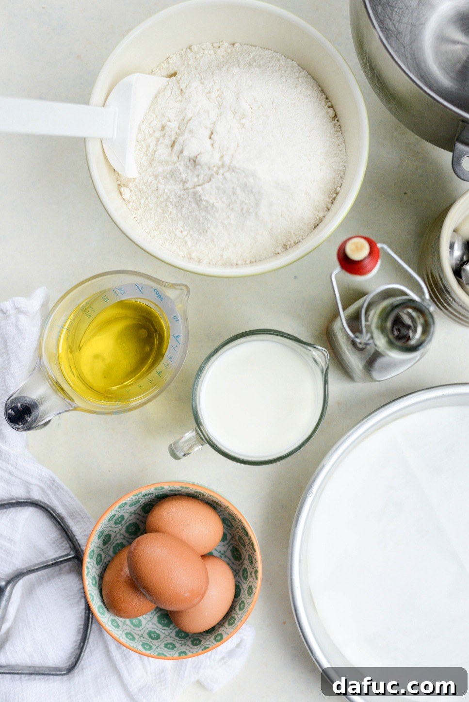 Ingredients to make white cake