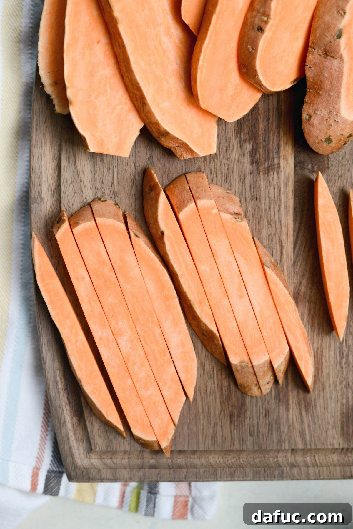 Air-Fried Sweet Potato Perfection 6 Air Fryer Crispy Sweet Potato Fries l SimplyScratch.com