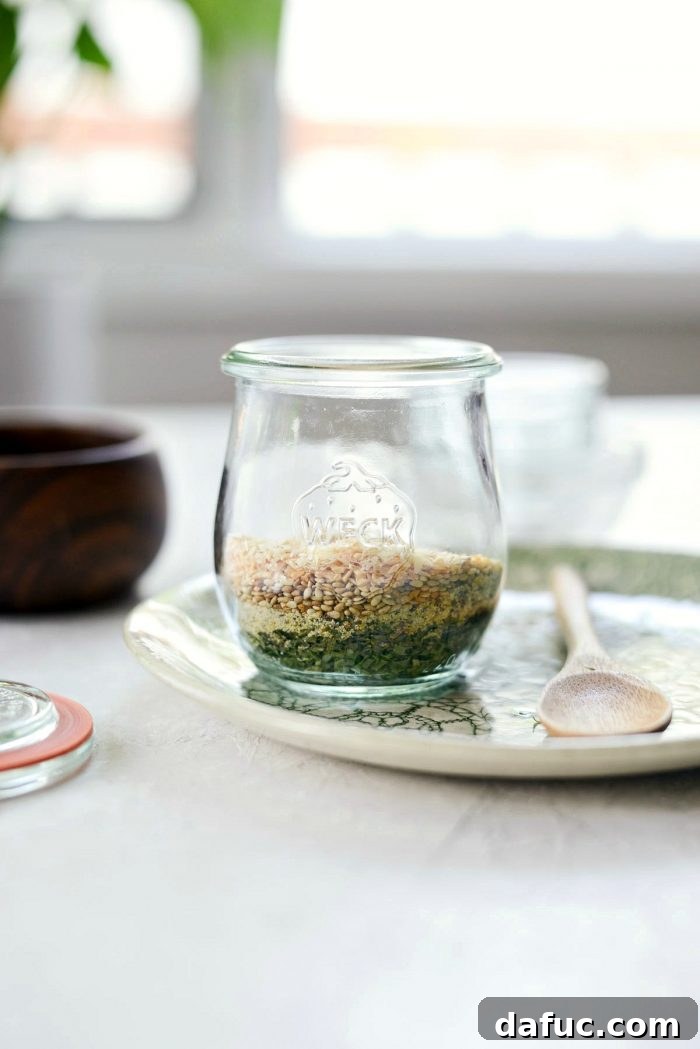 Garlic Herb Seasoning - SimplyScratch.com #homemade #spiceblend #seasoning #fromscratch