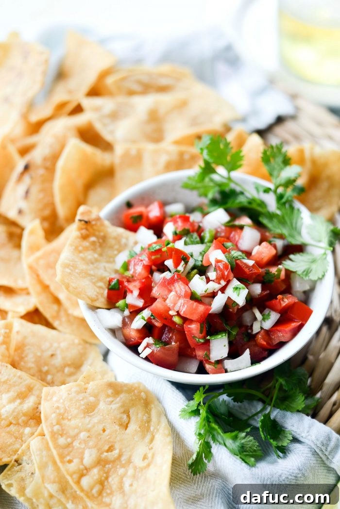 Easy Fresh Salsa 3 Classic Pico de Gallo with a focus on fresh, diced vegetables. An ideal accompaniment to various Mexican meals and snacks. #picodegallo #pico #tomatoes #fresh #salsa #fresca #mexican #appetizer