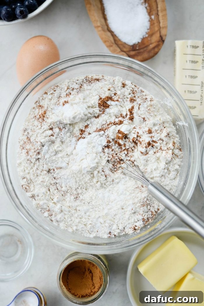 Streusel Berry Bliss 6 Whisked dry ingredients for the cake