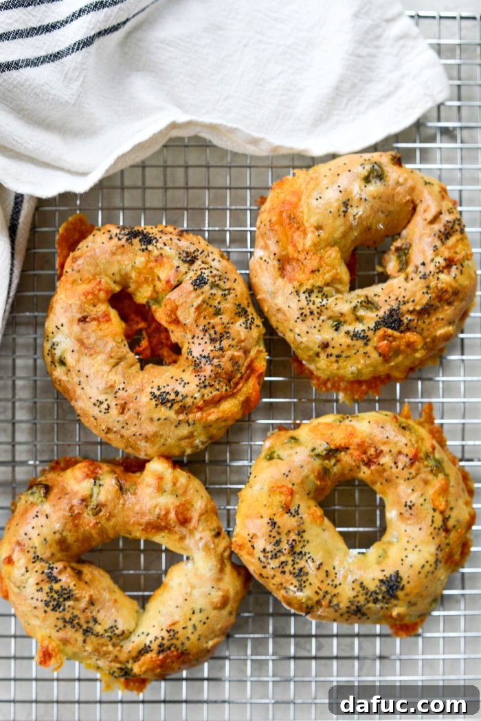 Kickin' Air Fryer Jalapeño Cheddar Bagels 21 let cool
