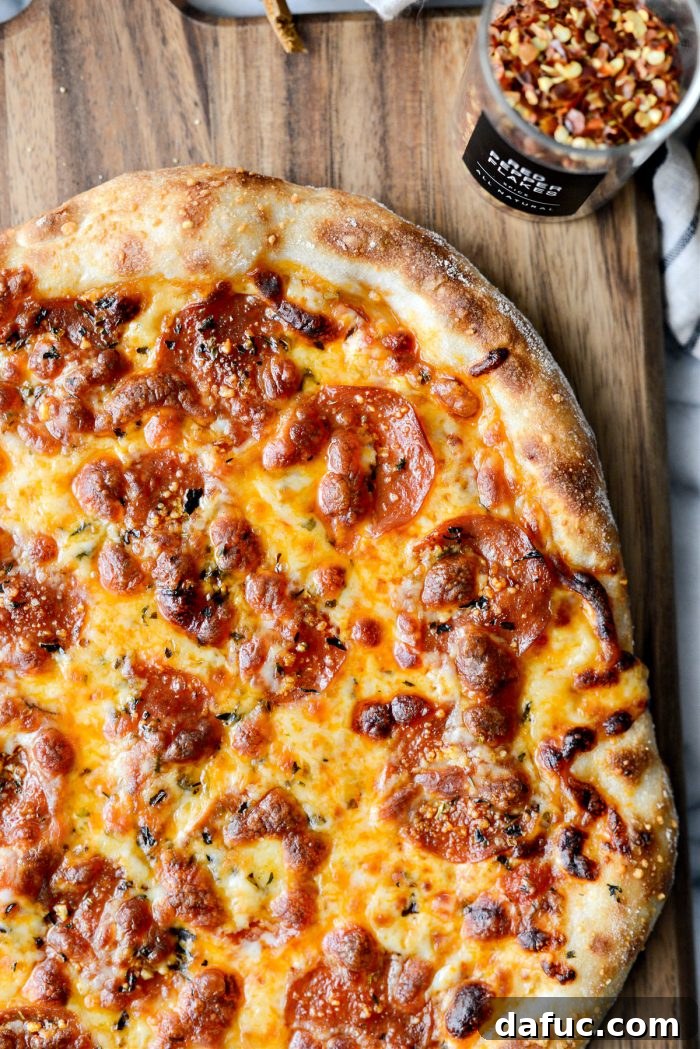 Delicious Homemade No-Knead Pizza Dough for Easy Pizza Making