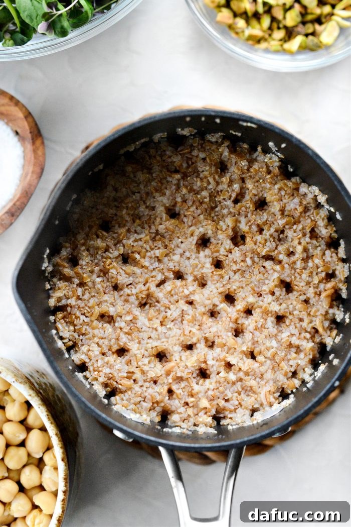 Cooked, fluffy bulgur wheat on a plate