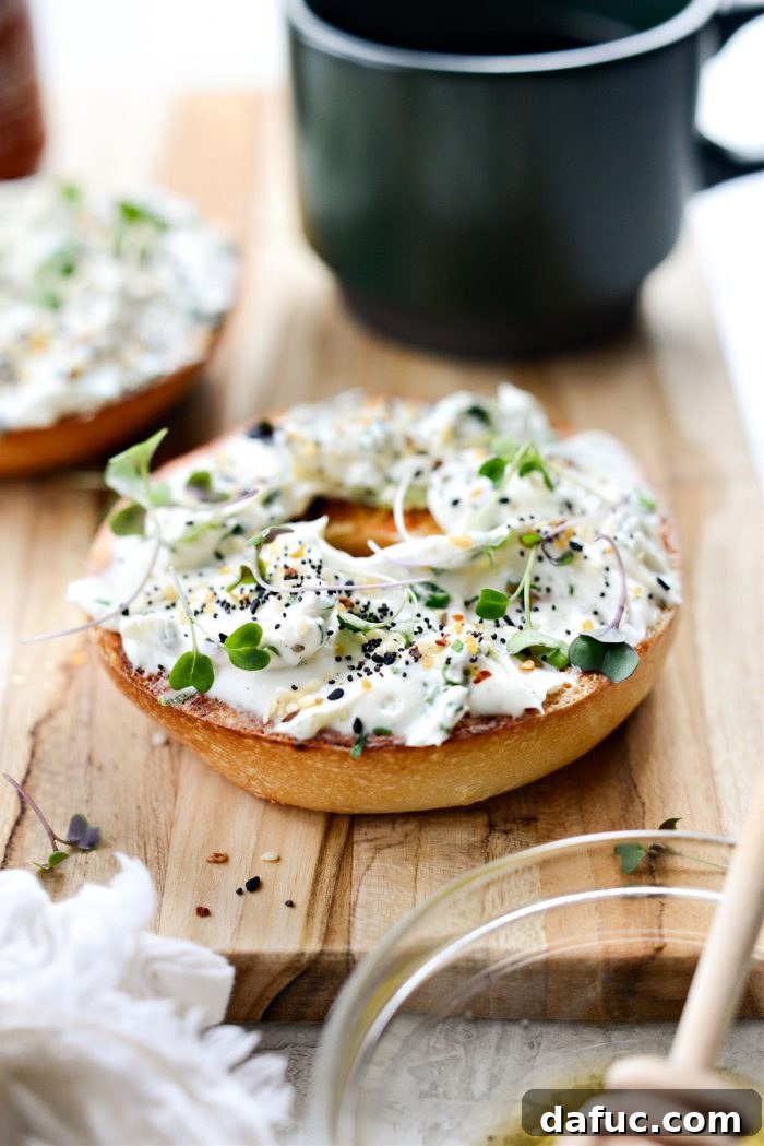 Sweet & Spicy Bagel with Zesty Chive Cream Cheese 15 Honey Sriracha Toasted Bagel with scallion chive cream cheese, sprinkled with everything bagel seasoning