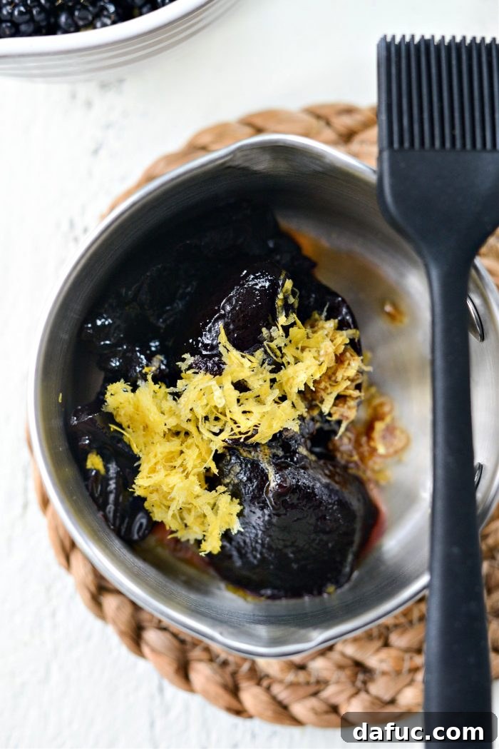 Blackberry Almond Crumble Bars 13 Seedless blackberry jam, lemon zest, and lemon juice in a saucepan