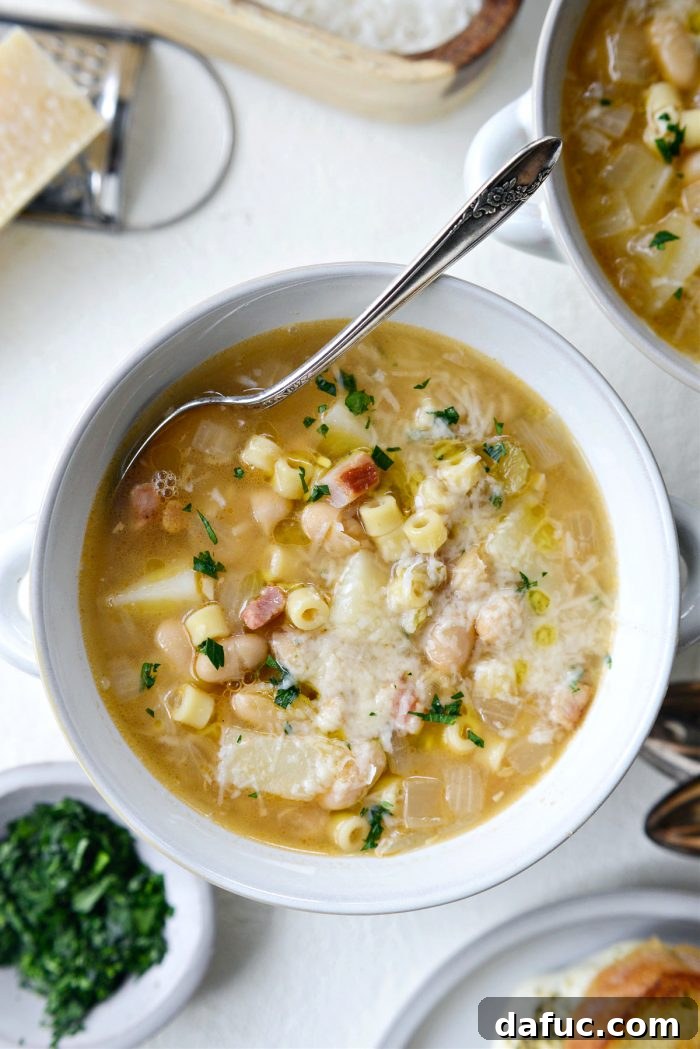 Silken Pasta e Fagioli 22 White Pasta e Fagioli close up