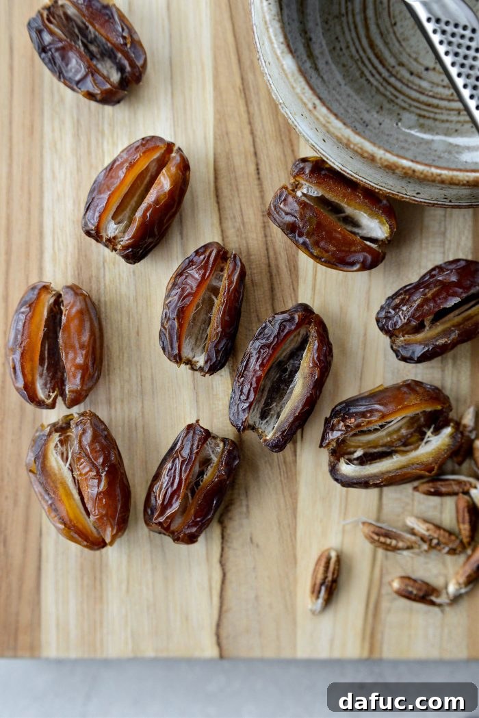 Five-Star Stuffed Dates 5 Pit-less Medjool dates, ready for stuffing