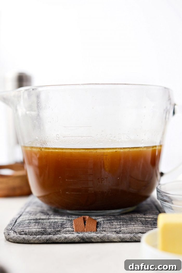 Delicious Gravy, Made in Advance 15 strained turkey broth - Clear, strained turkey broth