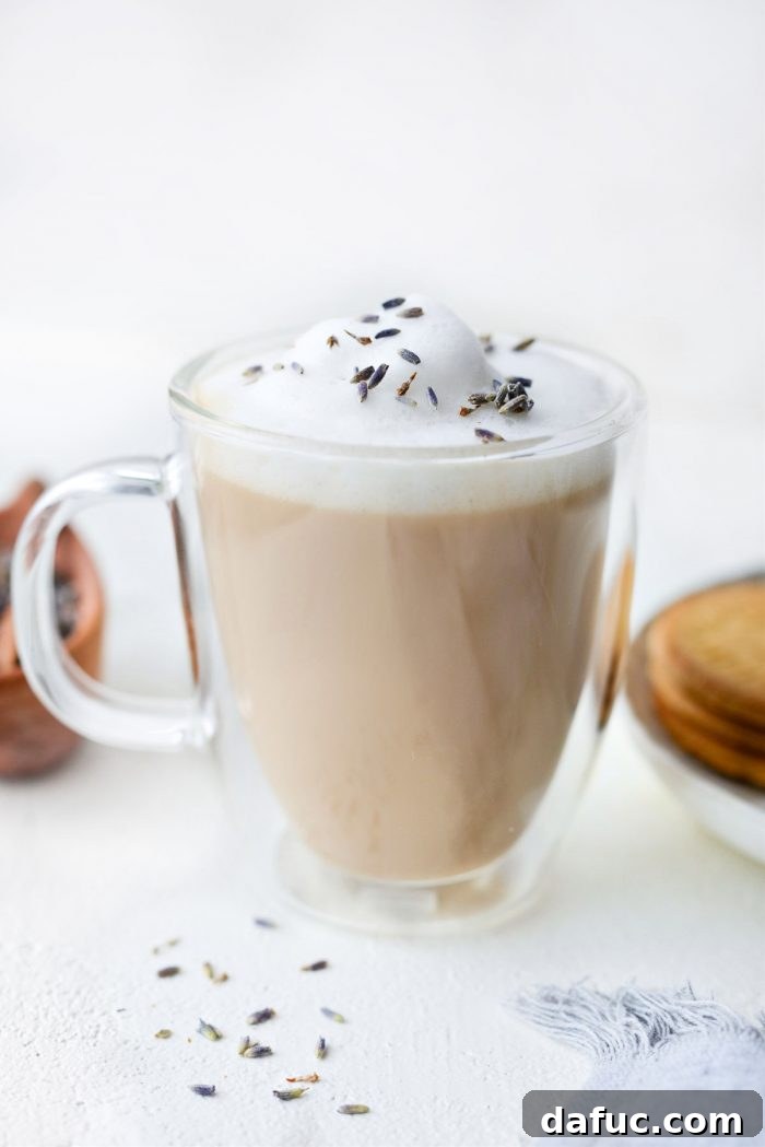 A perfectly finished London Fog Tea Latte, ready to be enjoyed.