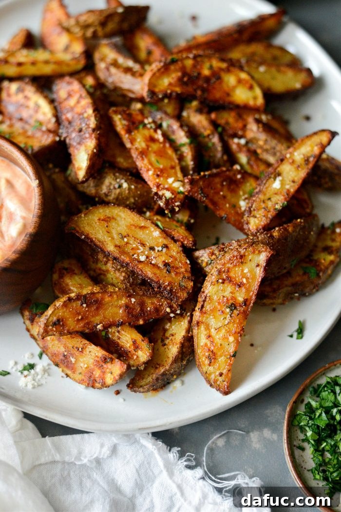 Close-up of Crispy Potato Wedges with Perfect Texture